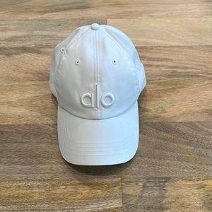 Alo Yoga Off-Duty Cap, Bright White/White